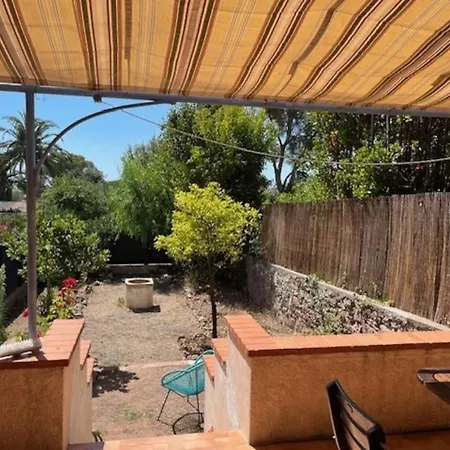 Maison Boulouris Avec Jardin, Bord De Et * Saint-Raphael (Var)