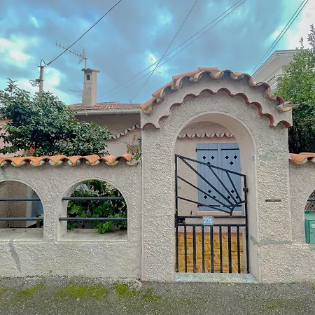 Villa Maison Boulouris Avec Jardin, Bord De Et *
